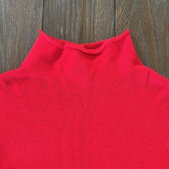 Vince Camuto Medium red sweater - Picture 3 of 4